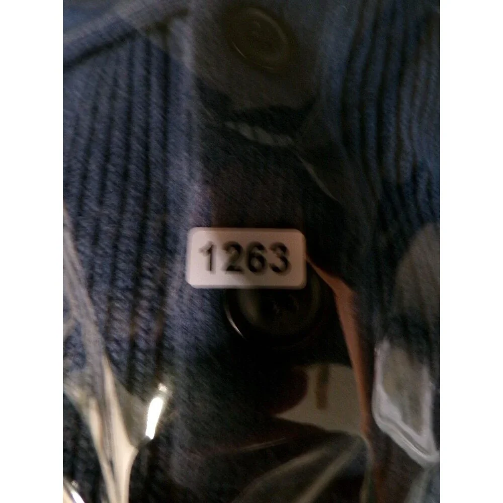 Banana Republic Men's Blue Ribbed Henley Pullover Sweater Small